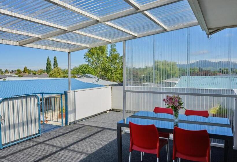 ３ベッドルームアパートメント, Esplanade Motels