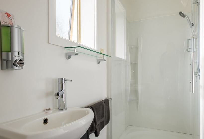 Люкс Повышенной Комфортности, Esplanade Motels