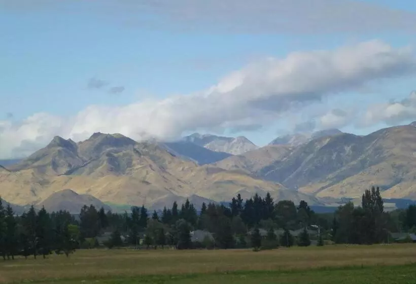 Perhehuoneisto 2 Makuuhuonetta, Hanmer Springs Scenic Views Motel