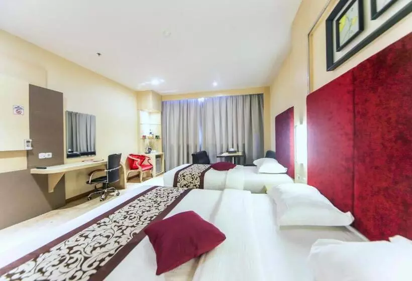سوییت جونیور, Batam City