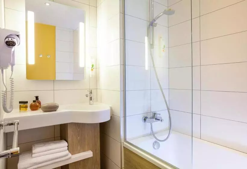 اتاق خانوادگی, Ibis Styles Chaumont Centre Gare
