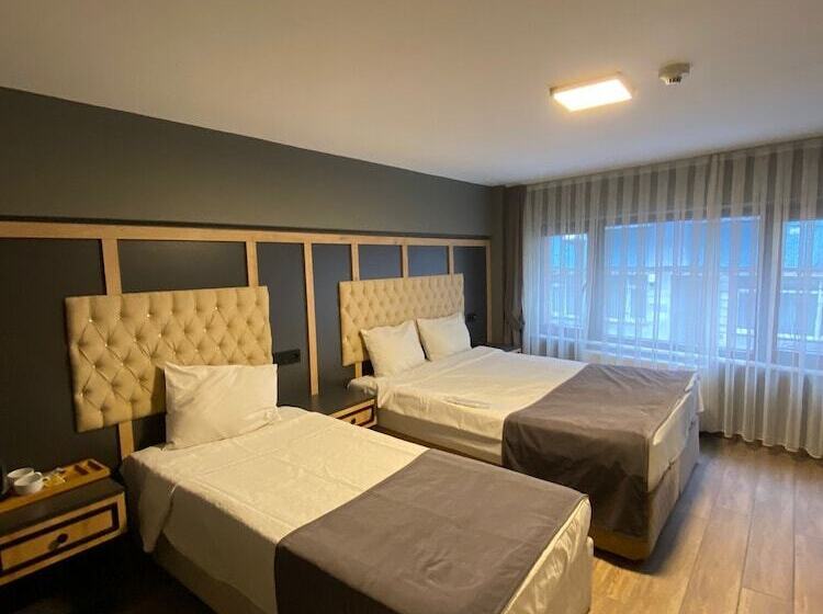 اتاق استاندارد سه نفره, Ortakoy Aysem Sultan