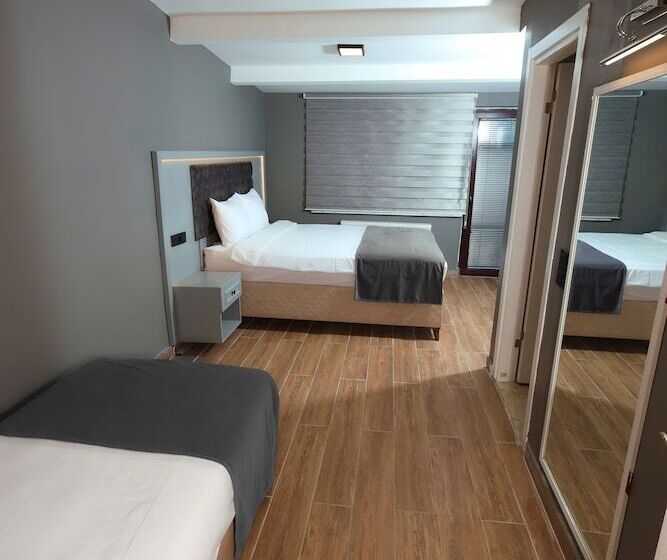 اتاق استاندارد سه نفره, Ortakoy Aysem Sultan