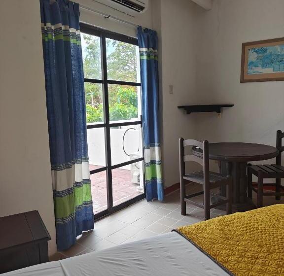 带1个卧室的带阳台的公寓, Plaza Huatulco Bungalows