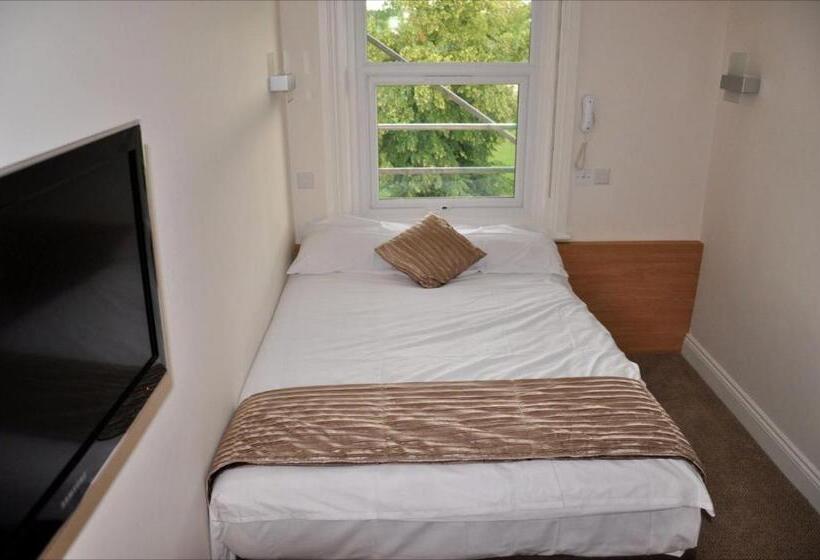 Номер Стандарт Индивидуальный, Queens