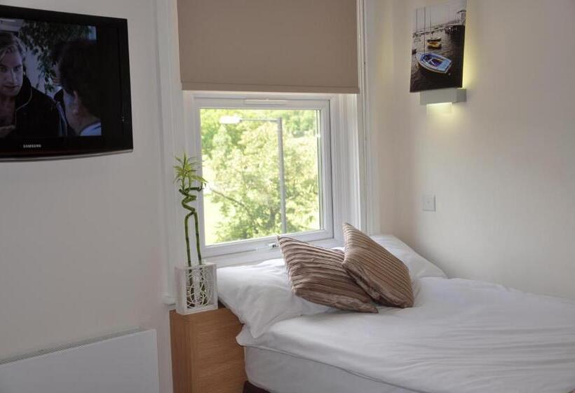 Номер Стандарт, Queens