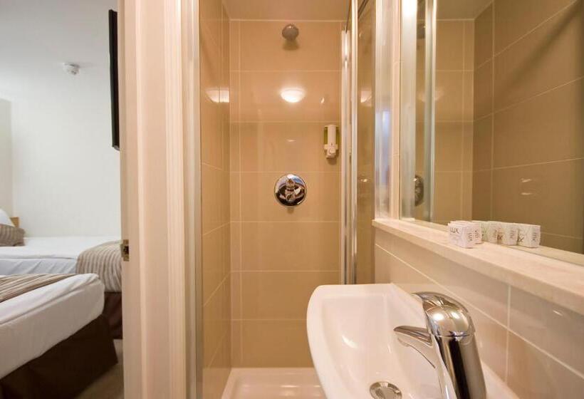 Номер Стандарт, Queens