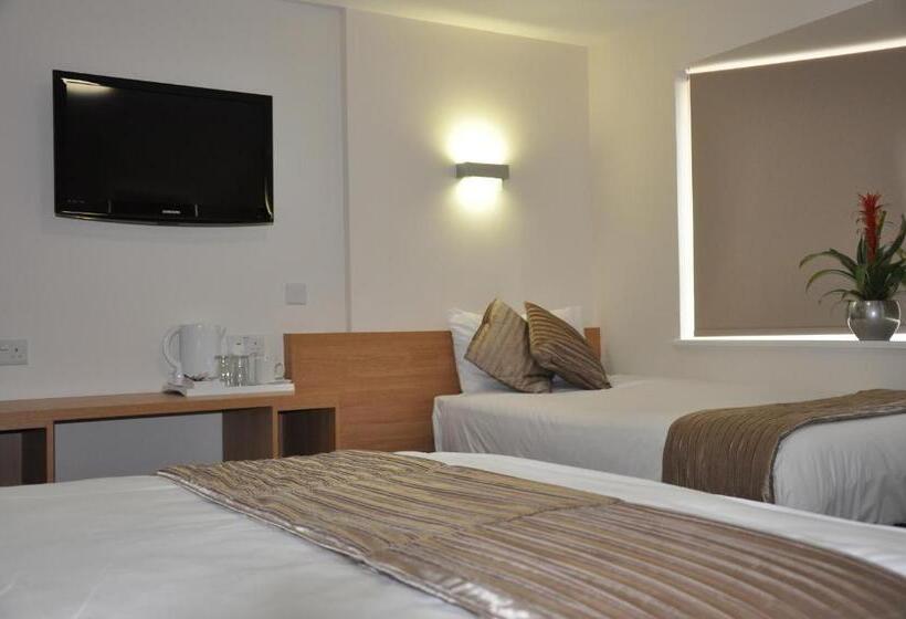 Номер Стандарт Трехместный, Queens