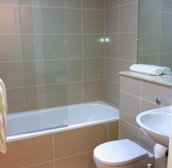 Семейный Номер, Queens