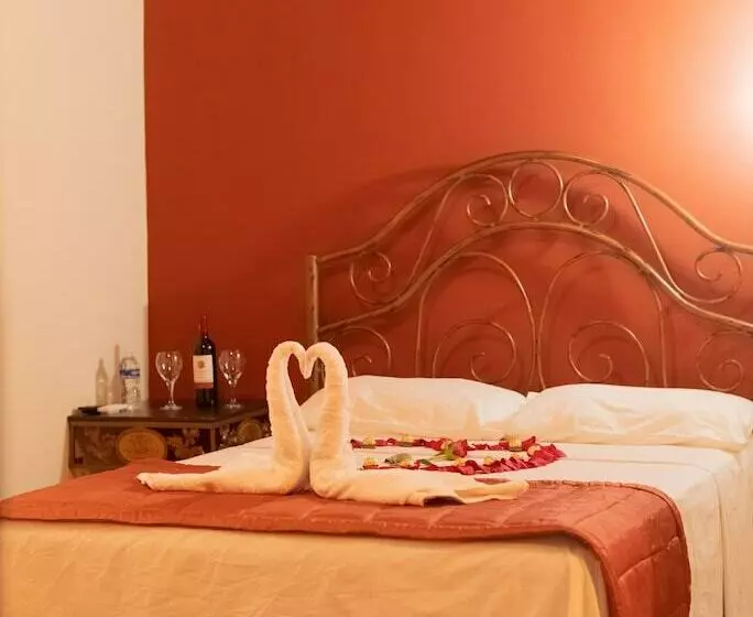 اتاق لوکس, Real Camino Lenca