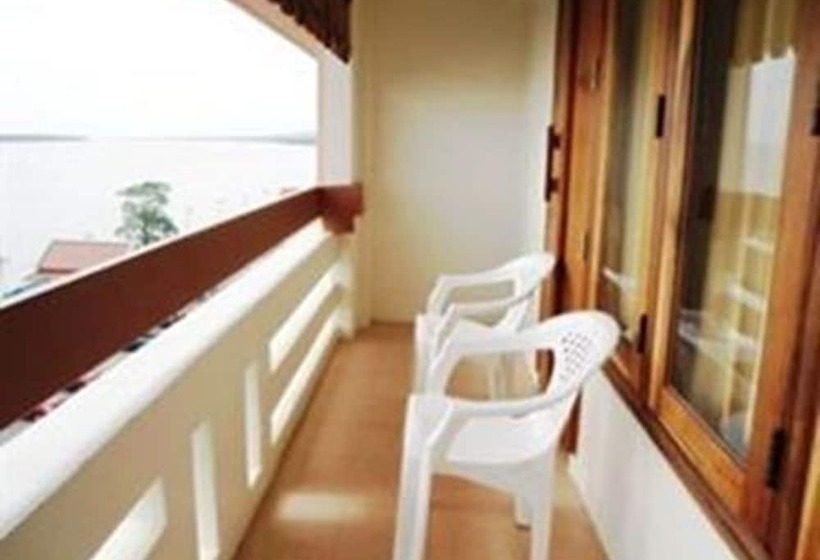 スタンダードルーム, Riverfront Hotel Mukdahan