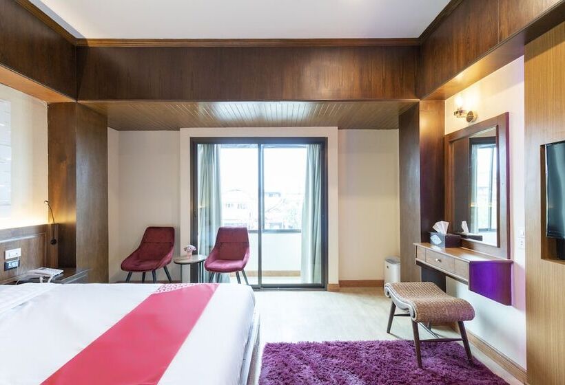 Номер Deluxe, Sira Boutique