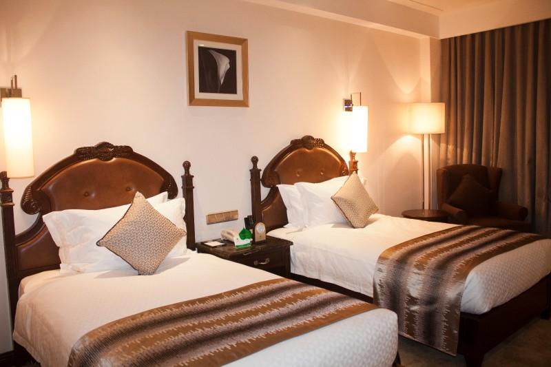 高级大房间, Tang Palace