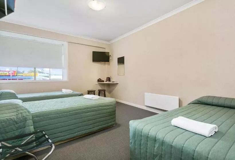 バスルーム共有のトリプルスタンダード, No 1 Motels
