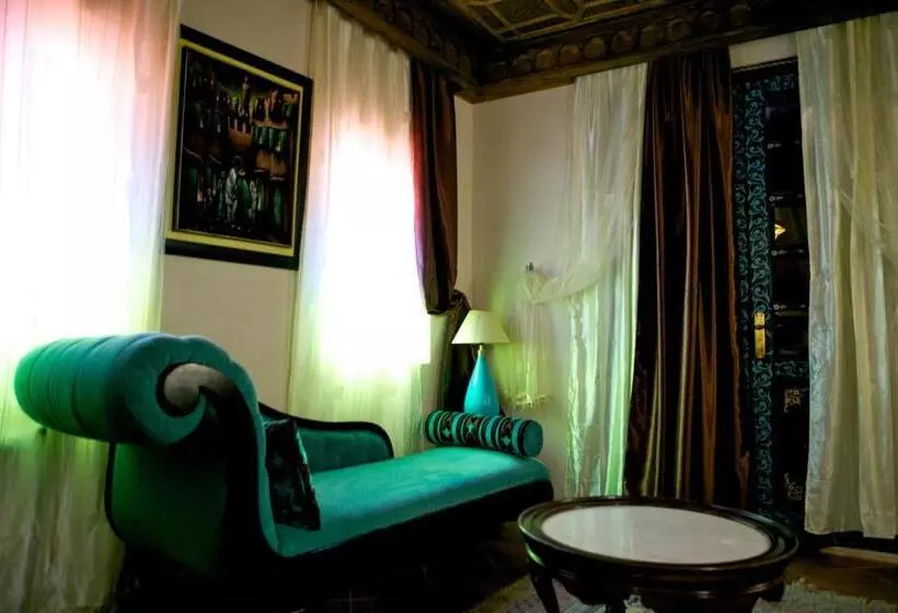سوییت سوپریور, Riad Cle De Sol
