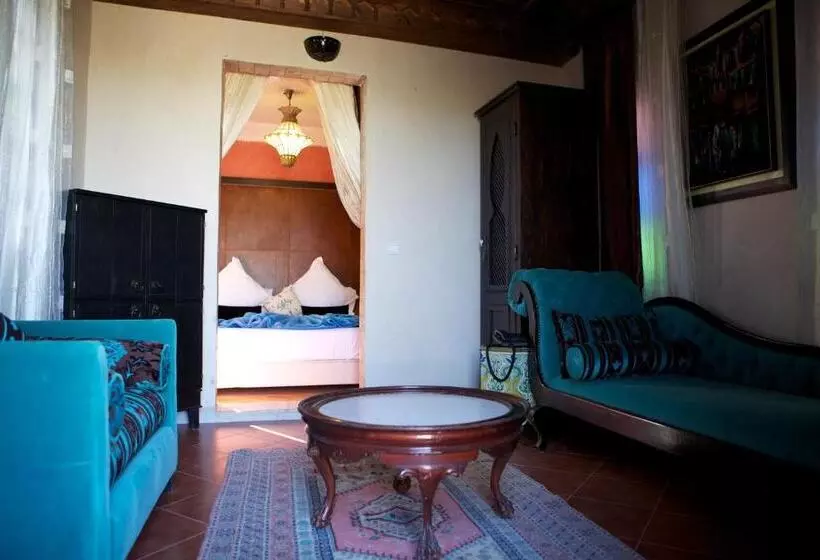 سوییت سوپریور, Riad Cle De Sol
