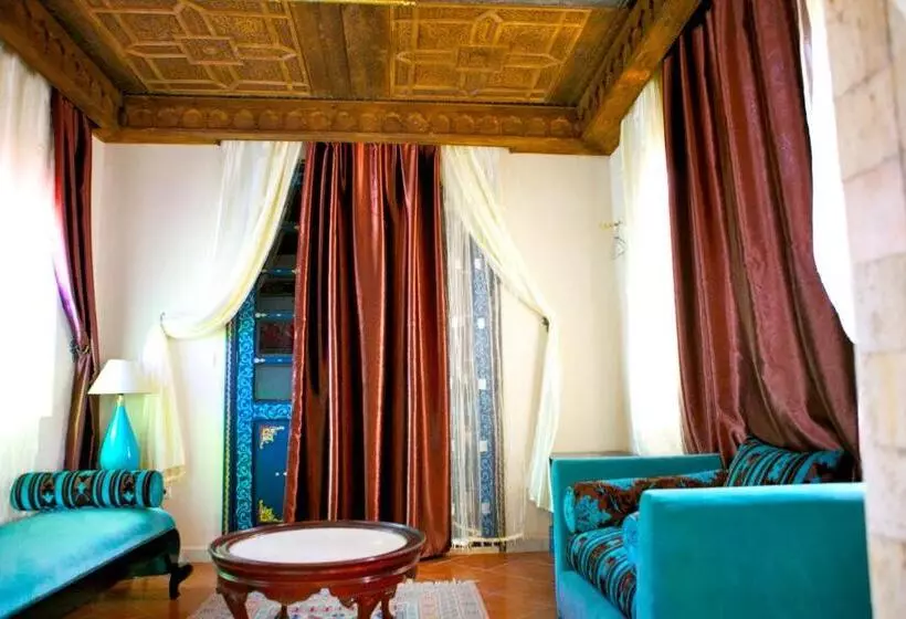 سوییت سوپریور, Riad Cle De Sol