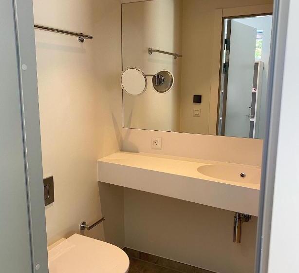 Номер Стандарт, Hages Bade