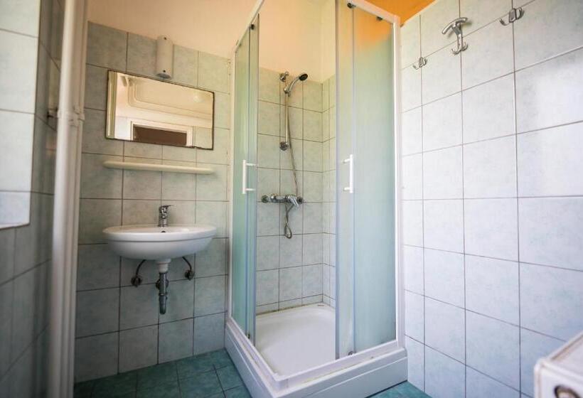 اتاق استاندارد, Rooms Kozmus