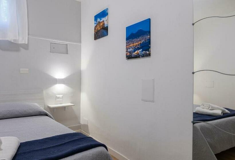 اتاق سوپریور, Adastra B&b