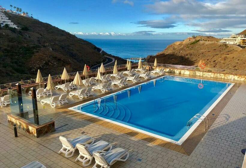 Апартаменты Deluxe 2 Спальни с Гидромассажем, Holiday Club Sol Amadores