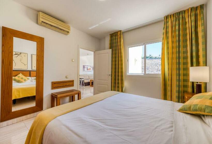 Апартаменты Deluxe 2 Спальни, Holiday Club Sol Amadores