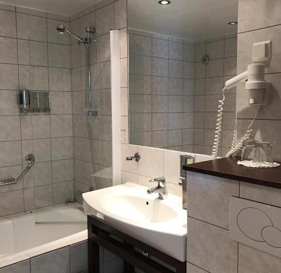 Полулюкс, Arendal Herregaard Spa & Resort