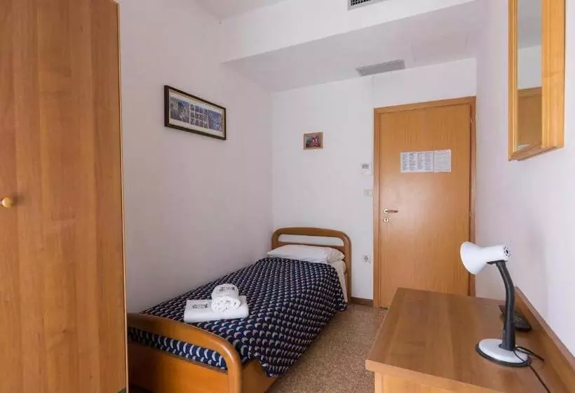 اتاق استاندارد یک نفره, Cavallino Bianco