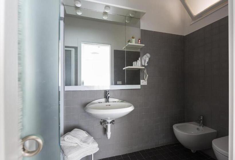 חדר סטנדרט, Cavallino Bianco