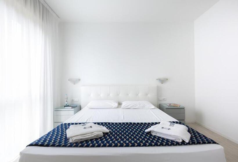 חדר משפחתי, Cavallino Bianco