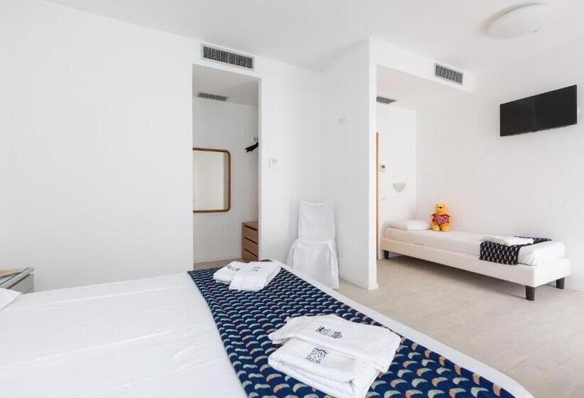 חדר סטנדרט לשלושה, Cavallino Bianco