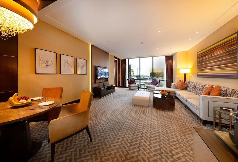 سوئیت پریمیوم, City Of Dreams   Nüwa Manila