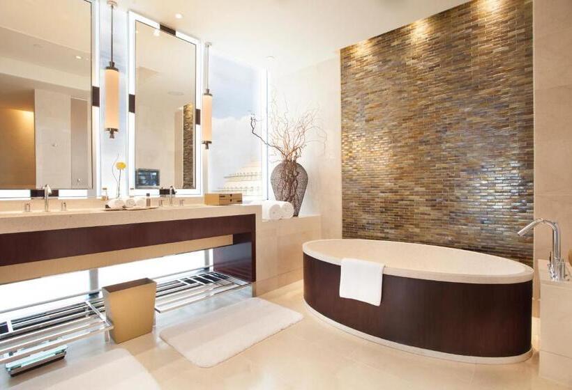 سوئیت پریمیوم, City Of Dreams   Nüwa Manila