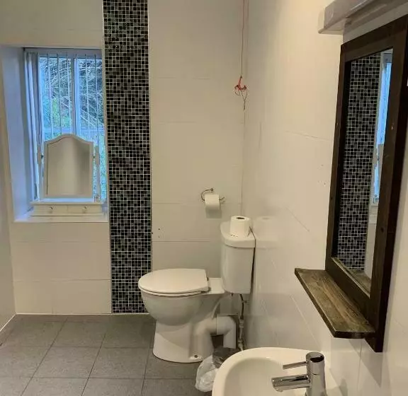 Family Room, High Tor