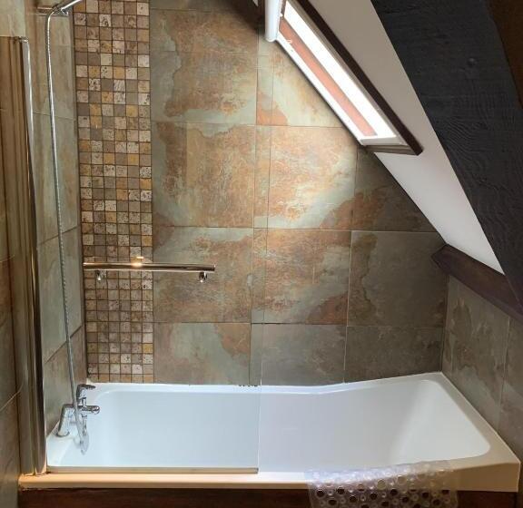 Четырехместный Номер Стандарт, High Tor