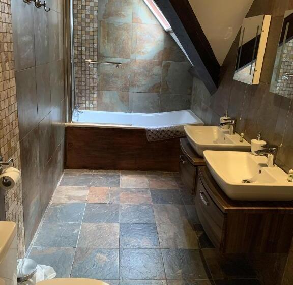 Четырехместный Номер Стандарт, High Tor