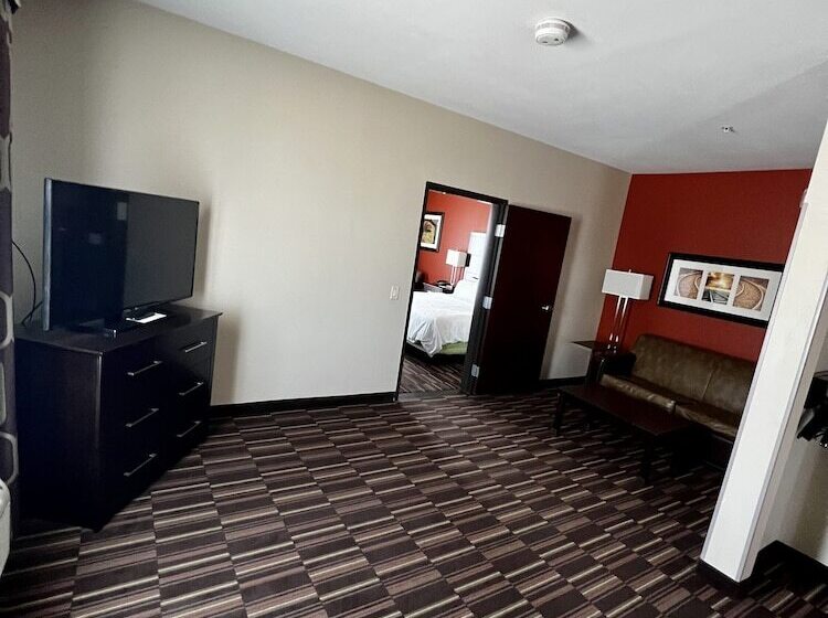 جناح سرير كينج, Holiday Inn Express Alva, An Ihg