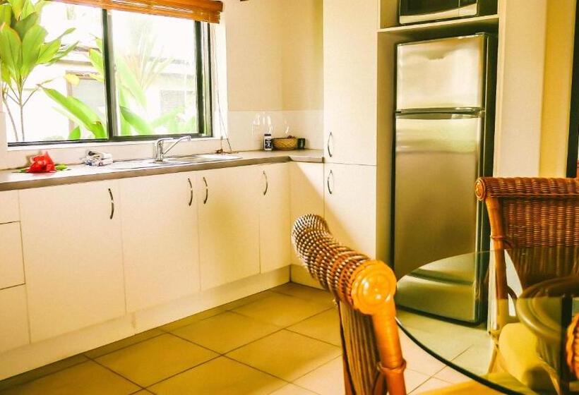 ویلای 2 خوابه, Muri Beach Resort