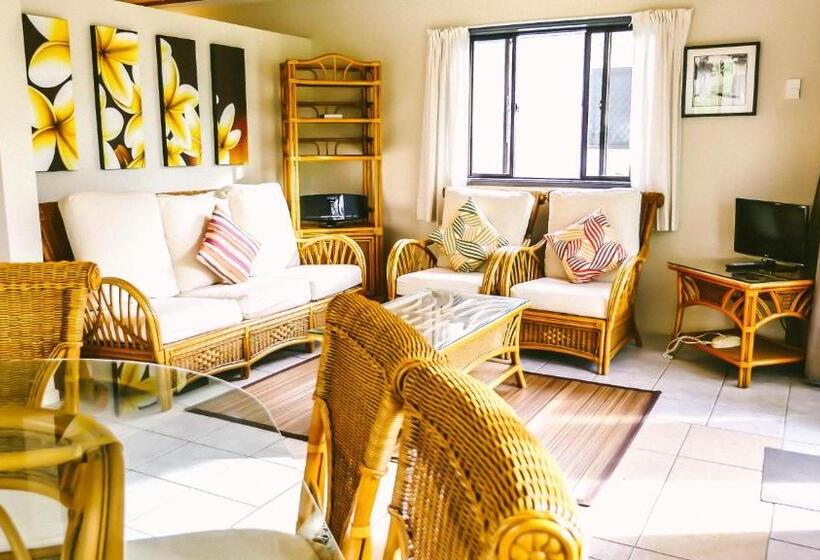 استودیوی استاندارد, Muri Beach Resort