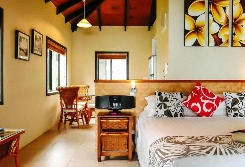 ویلای لوکس 1 خوابه, Muri Beach Resort