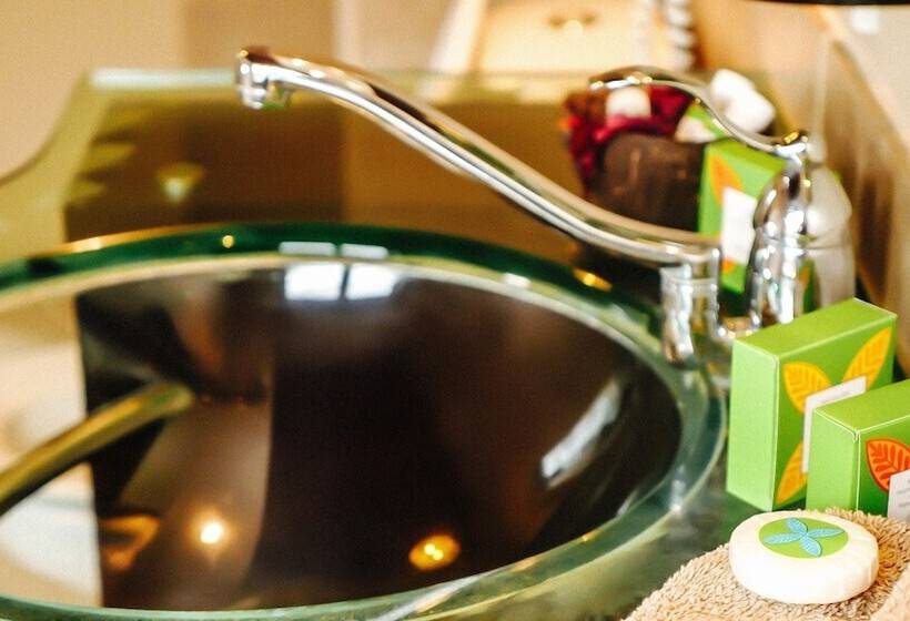 ویلای لوکس 1 خوابه, Muri Beach Resort