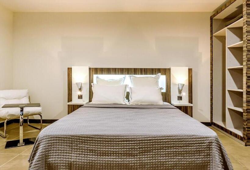 수피리어 스튜디오, Residence Fort Savane