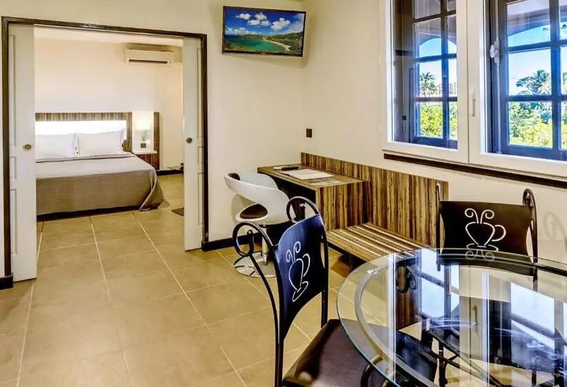 سوییت سوپریور با چشمانداز دریا, Residence Fort Savane