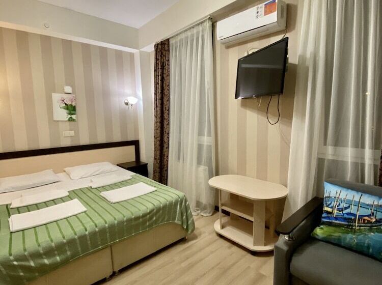 استودیو ساده, Oplot Apartments