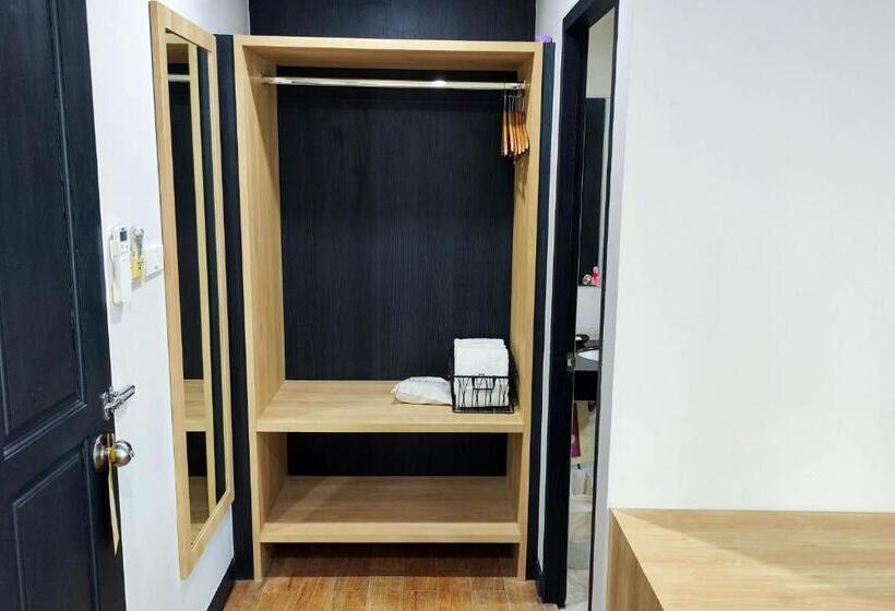 标准三人间, Le Nara Residence