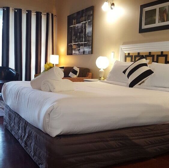 디럭스 스튜디오, Seaport Village