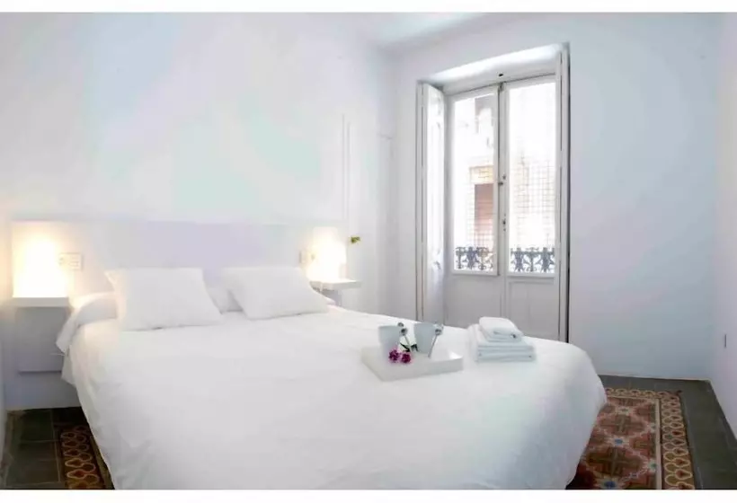 اتاق استاندارد با سرویس بهداشتی مشترک, Valola Boutique Rooms
