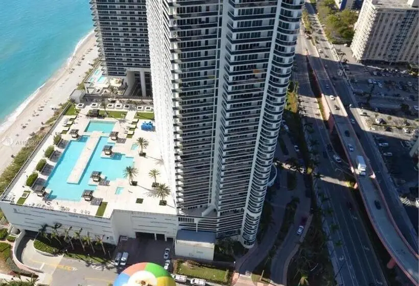 スイート, Upscale Comfort And Breathtaking Views At H Hollywood Residences By Zelloo