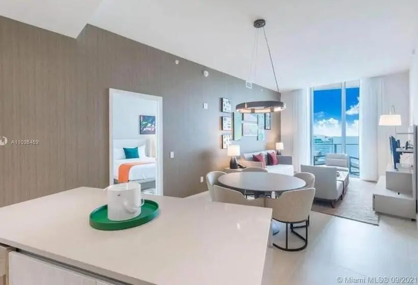 スイート, Upscale Comfort And Breathtaking Views At H Hollywood Residences By Zelloo