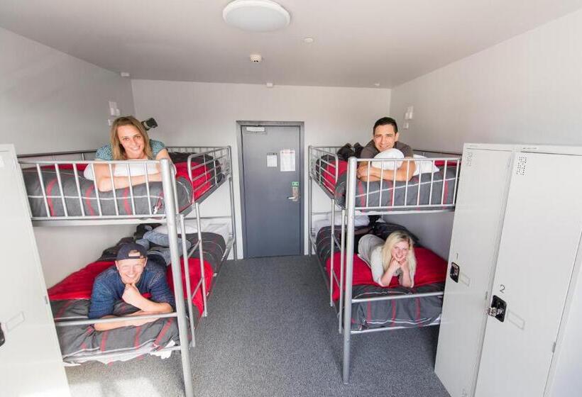 سرير فى غرفة مشتركة مزودة بحمام مشترك, Urbanz